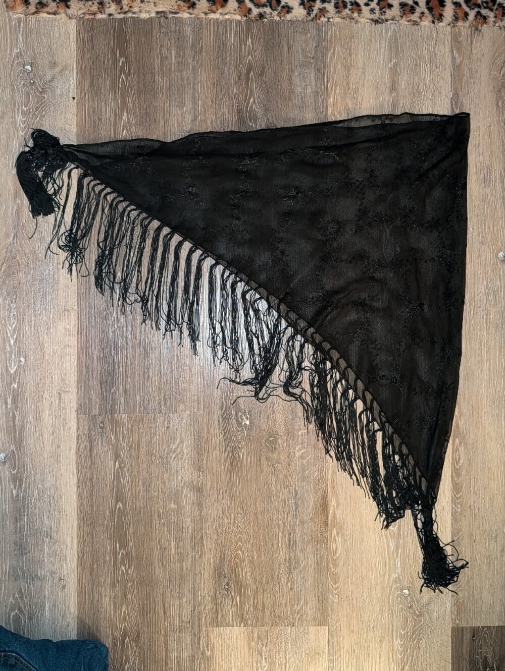 Floral Black Fringed Tassel Scraf